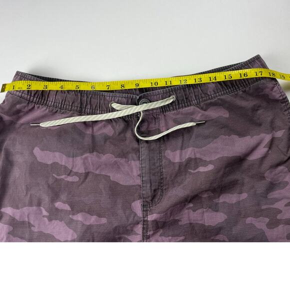 Vuori Camouflage Ripstop Shorts - Men’s XXL - Great Condition - Picture 3 of 10
